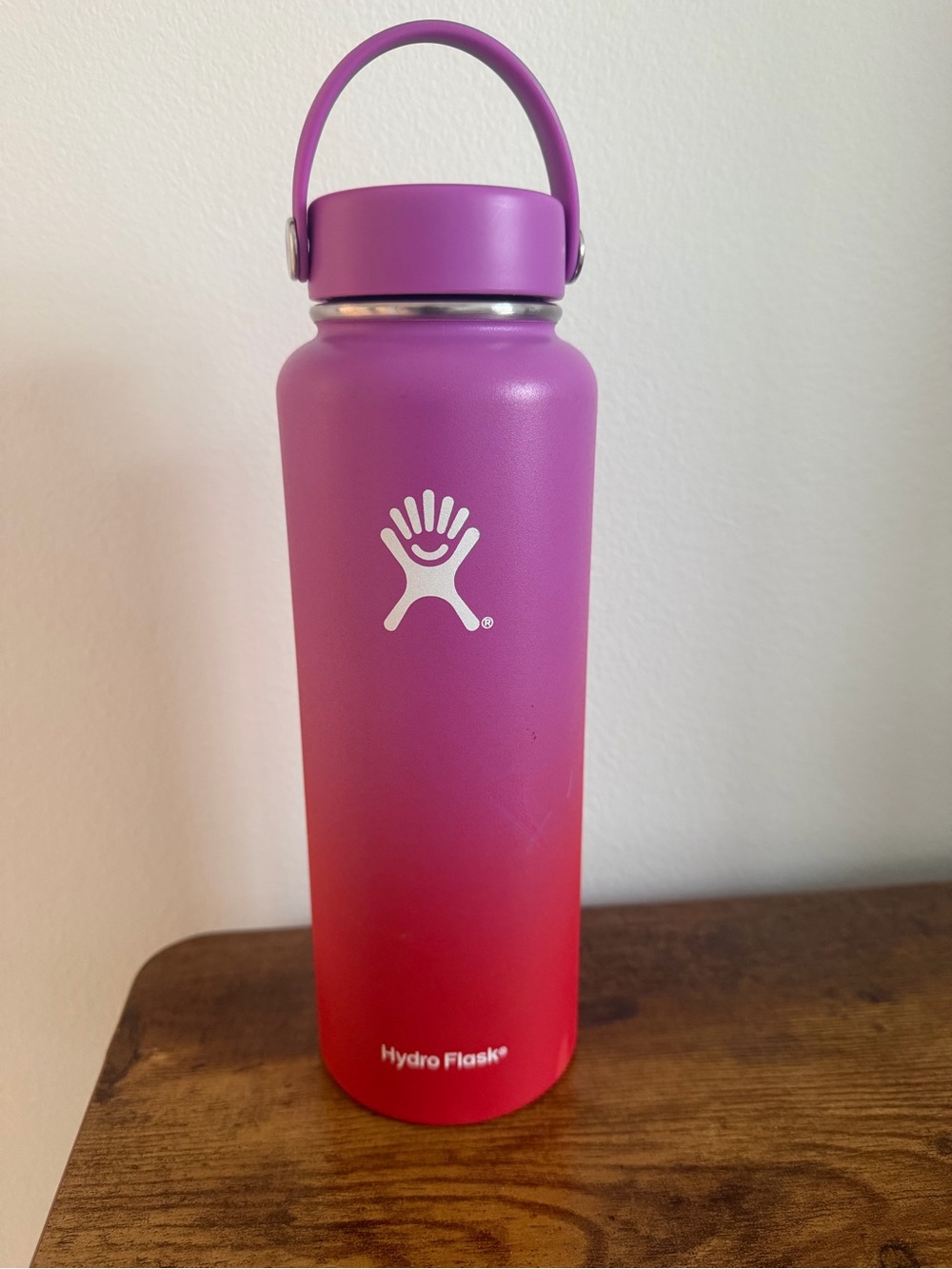 40oz Hydro Flask Gradient Purple to Pink Water Bottle